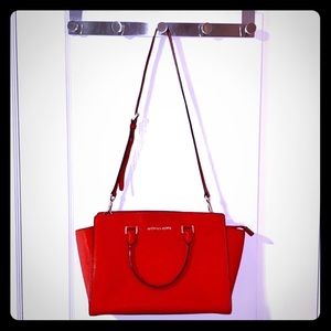 MICHAEL KORS SELMA SATCHEL RED SAFFIANO CROSSBODY